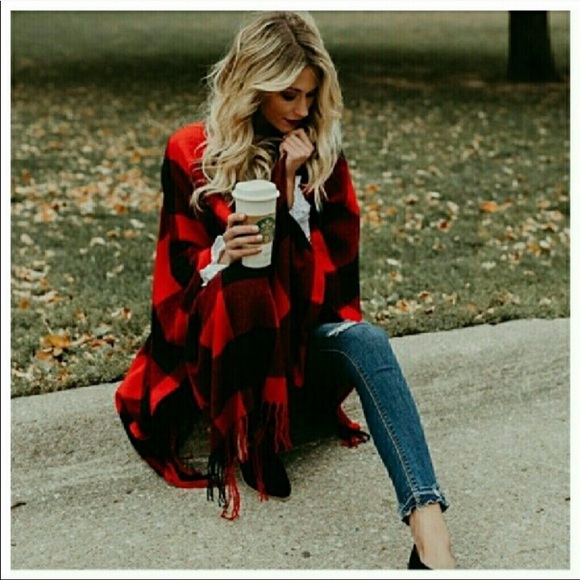 LAST— Plaid Tassel Shawl - Picture 6 of 8